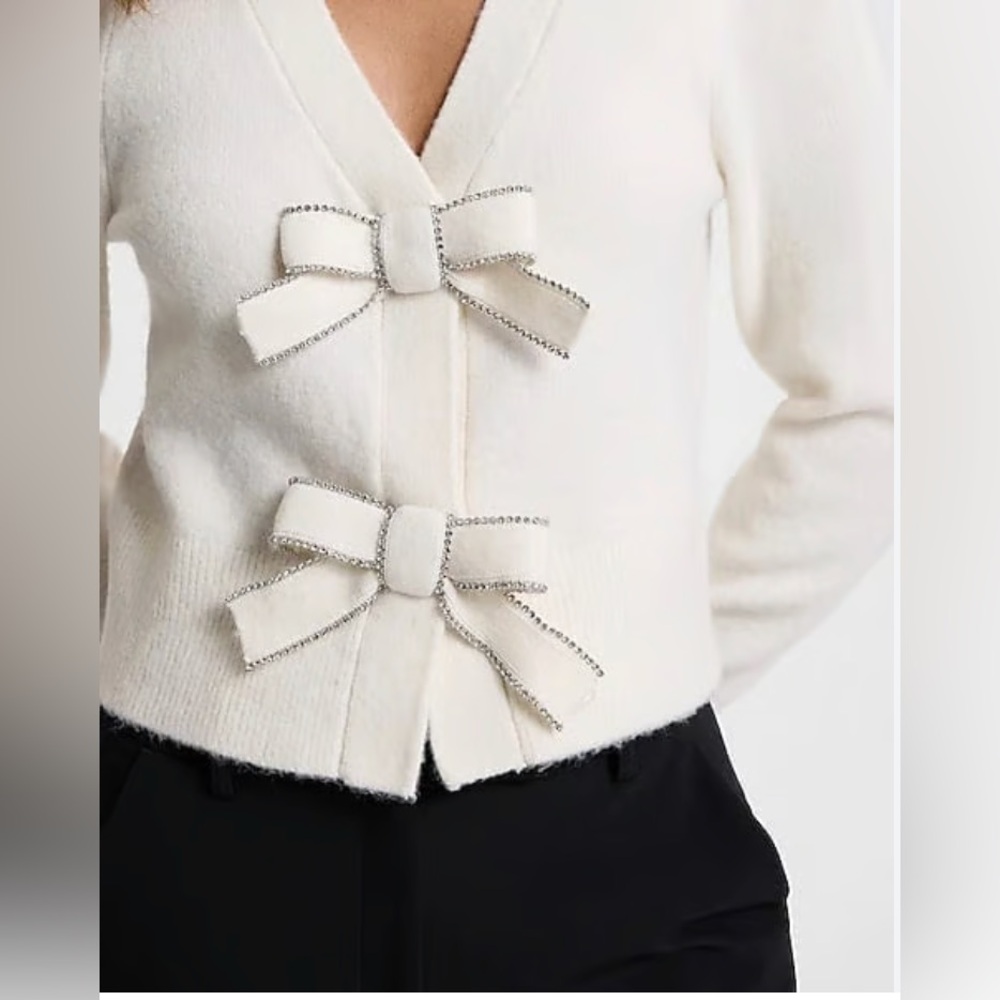 Embellished Bow V-Neck Cardigan - Picture 2 of 7